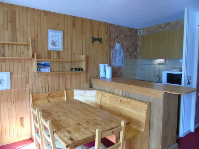 Lou Services Apartment CHAM23 LSI 001