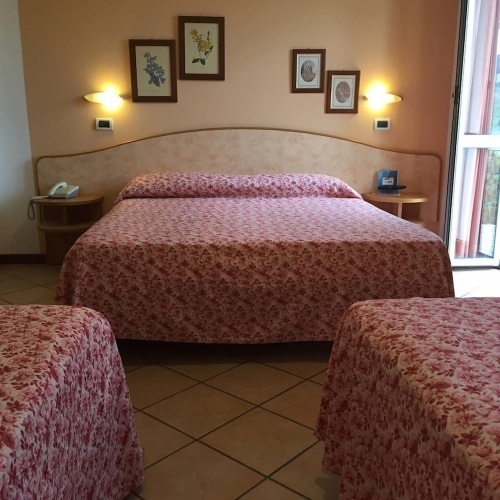 Standard Quadruple room with balcony and with mountain view