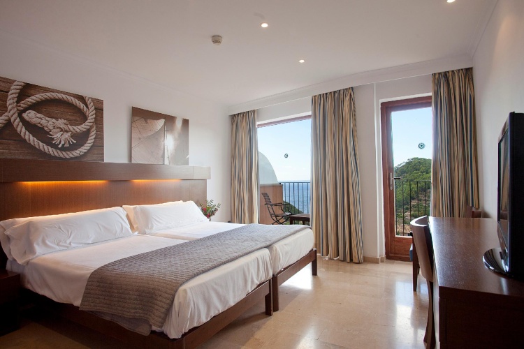 Standard Double room with sea view