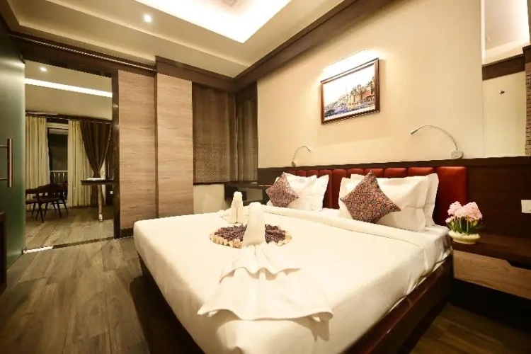 Deluxe Suite