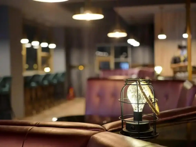 Modern Inn
