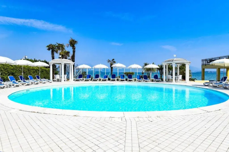 Lido International