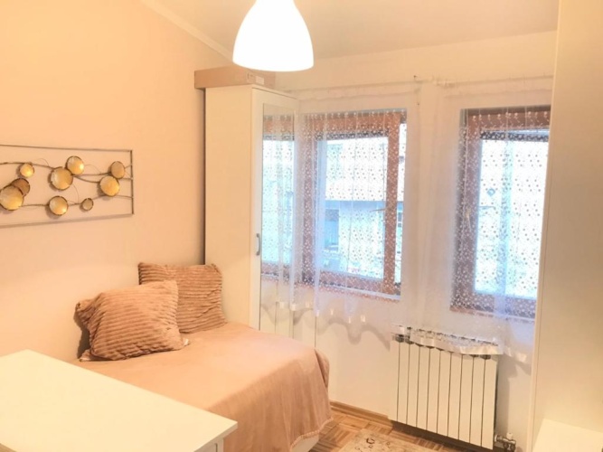 3 Bedrooms Apartment