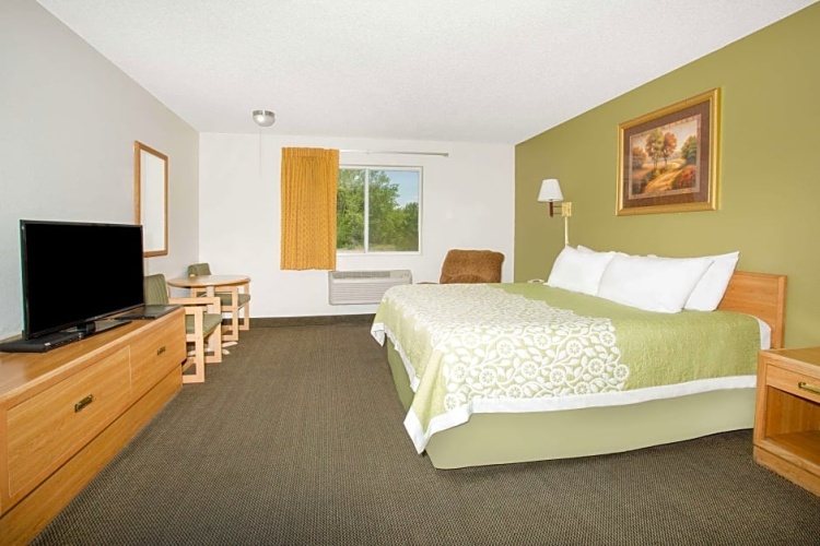 Deluxe Double Suite