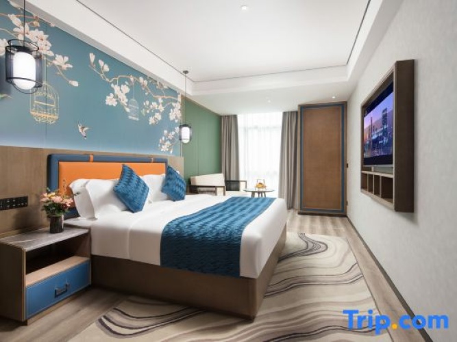 1 Bedroom Deluxe Suite