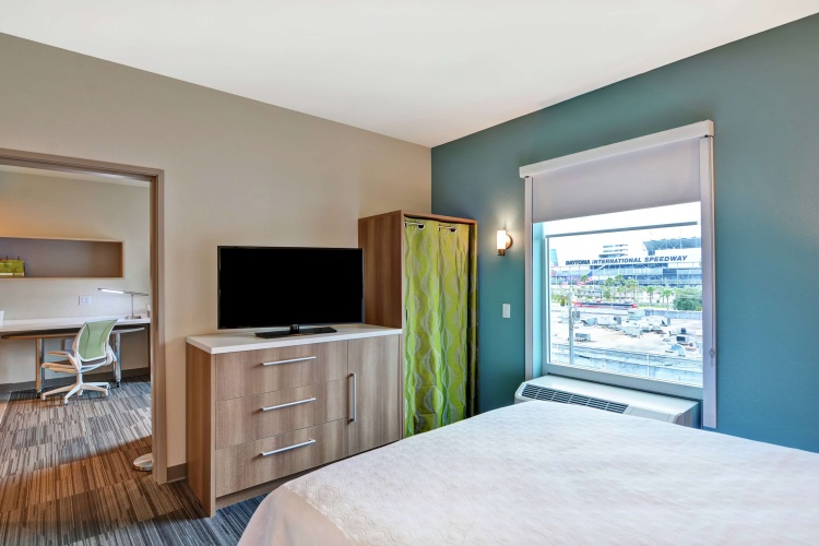 Home2 Suites by Hilton Daytona Beach Speedway, FL photo 6