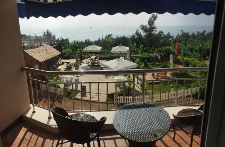 Starry Night Sea View Hotel