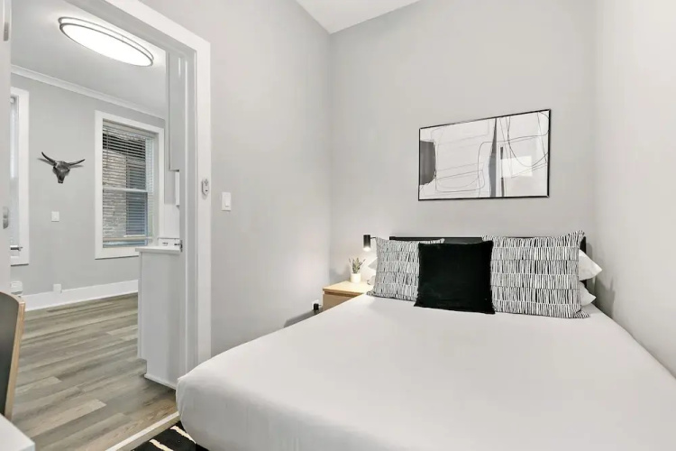 Comfort 2BR - Erie 1R