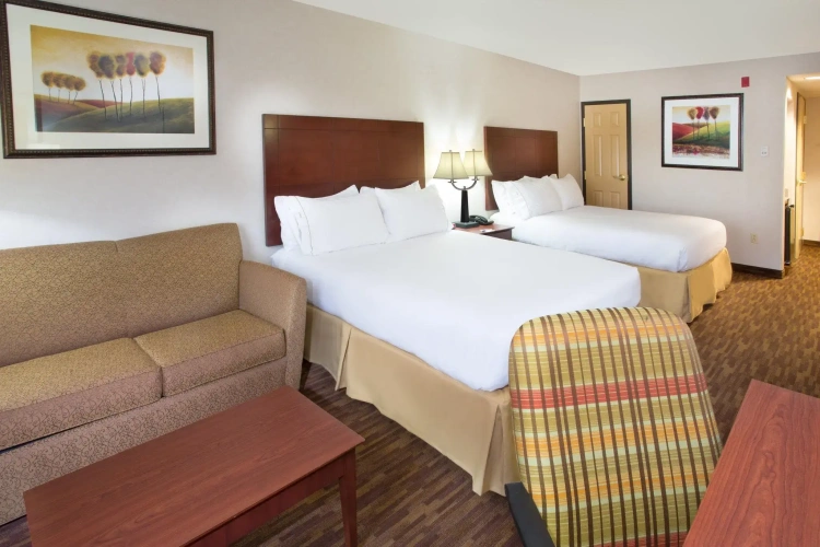 Standard Quadruple room