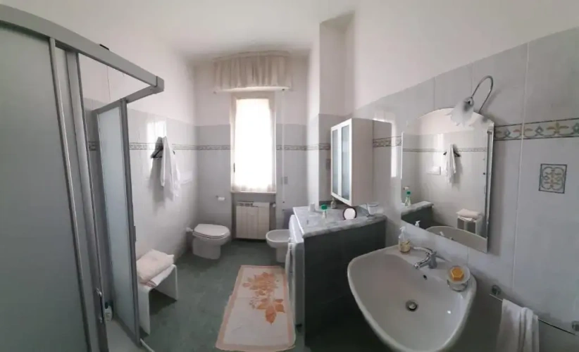 3 Bedrooms Double Apartment
