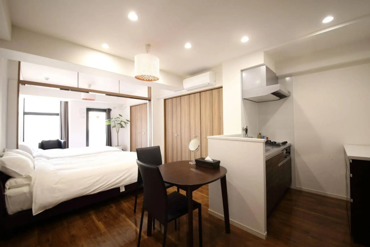 Alex's Home Shinsaibashi