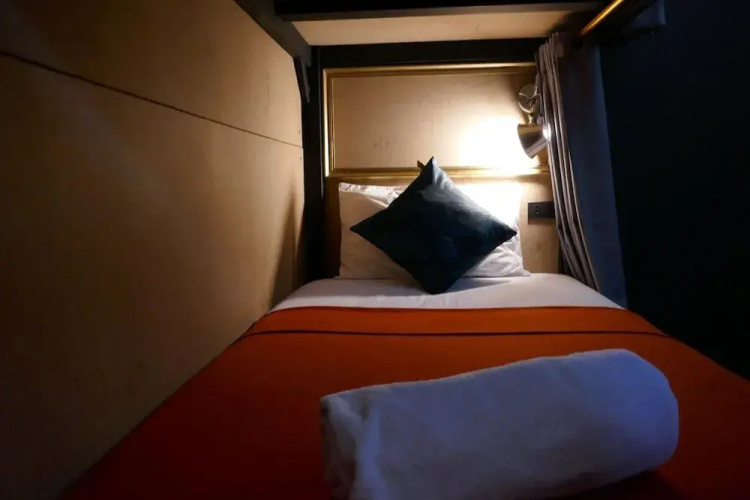 2Street Hostel at Surathani - Adults Only