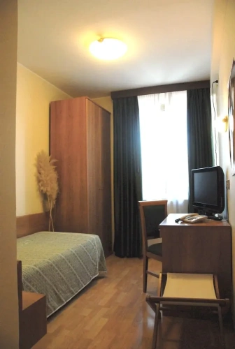 Standard Twin room with balcony