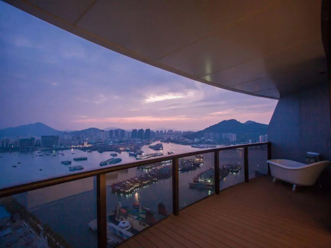 Phoenix Island Resort Apartment Sanya