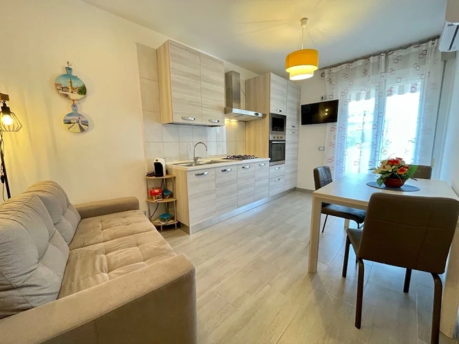 2 Bedrooms Apartment with balcony and with city view