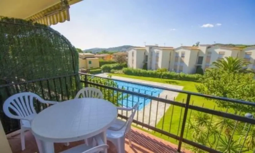 2 Bedrooms Family Apartment with pool view