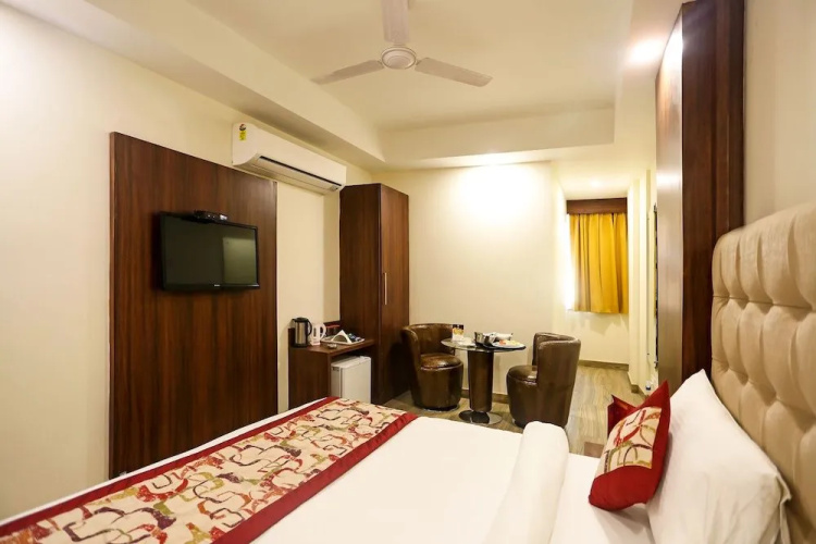 Fabhotel The Kailash Dev