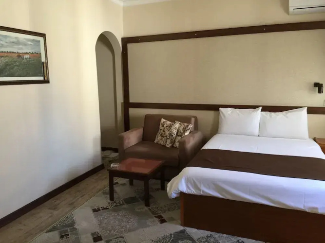 Bolat Hotel