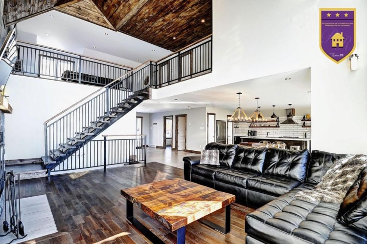 6 Bedrooms Chalet