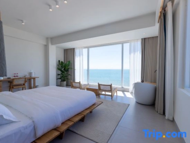 Deluxe Double room with view