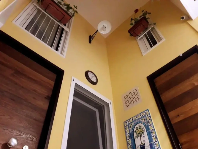 2 Bedrooms Cottage