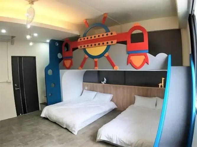 23 Here B&B