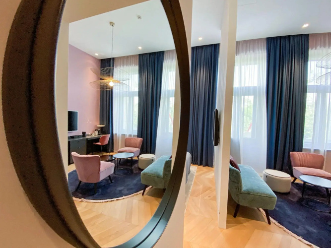 Alice Hotel