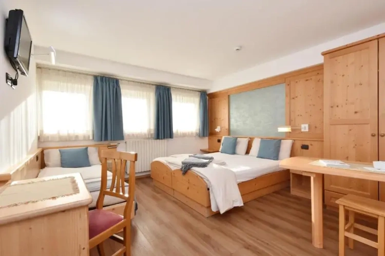 Superior Triple room