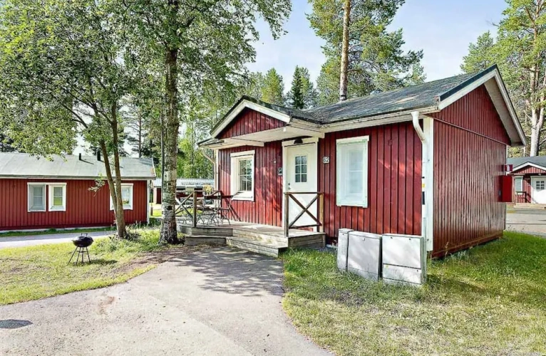 2 Bedrooms Cottage