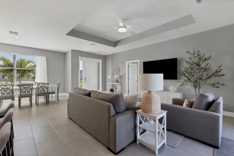 25499 Doredo Drive