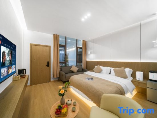 Standard Double room with garden view