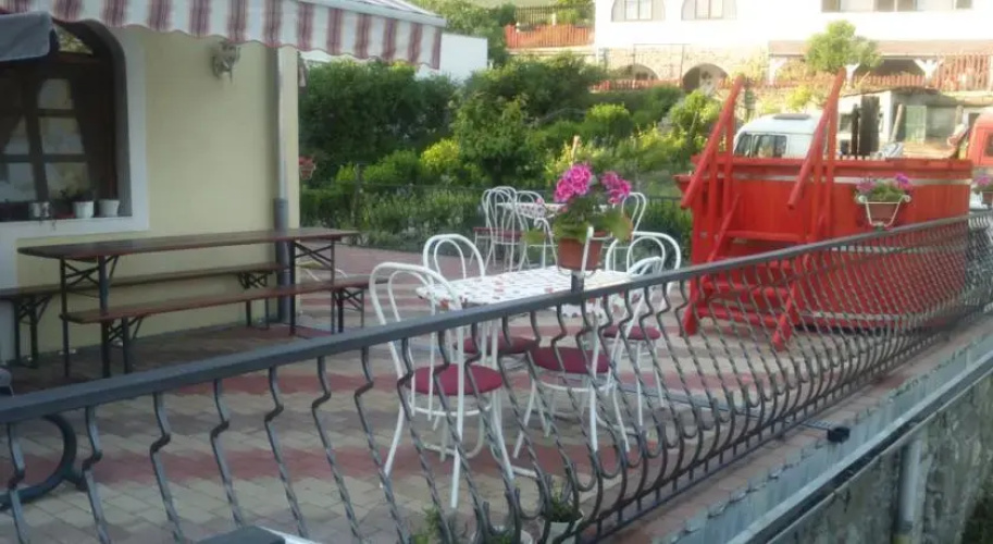 Apartmanház Klára