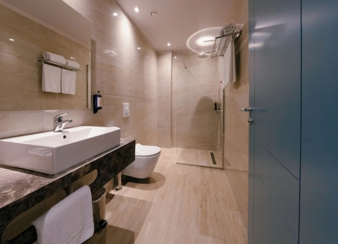 Deluxe Double room with city view