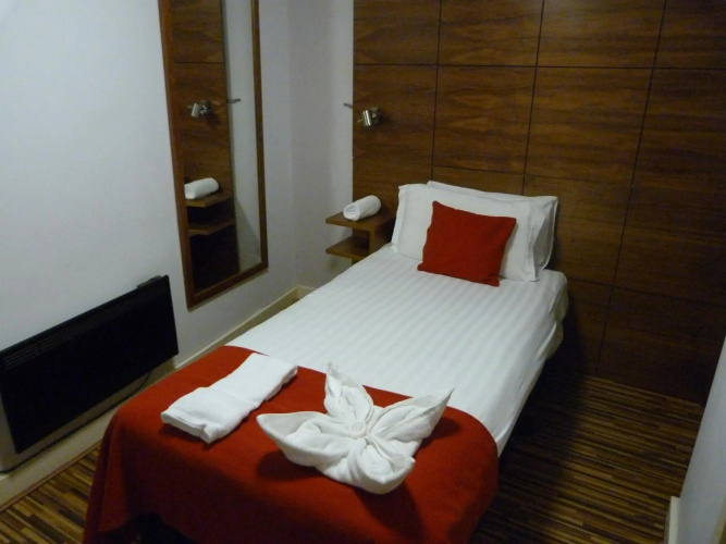 International Inn - Hostel