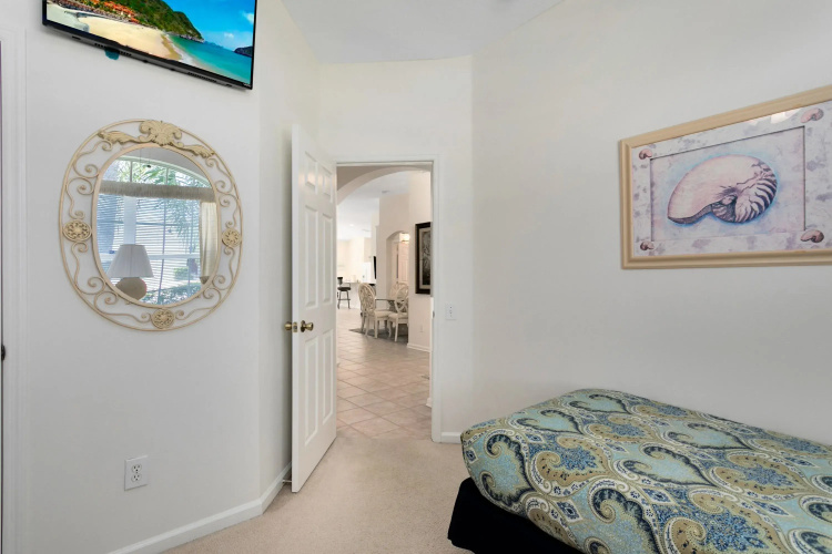 4 Bedroom 3 Bath South Facing Pool Spa Villa