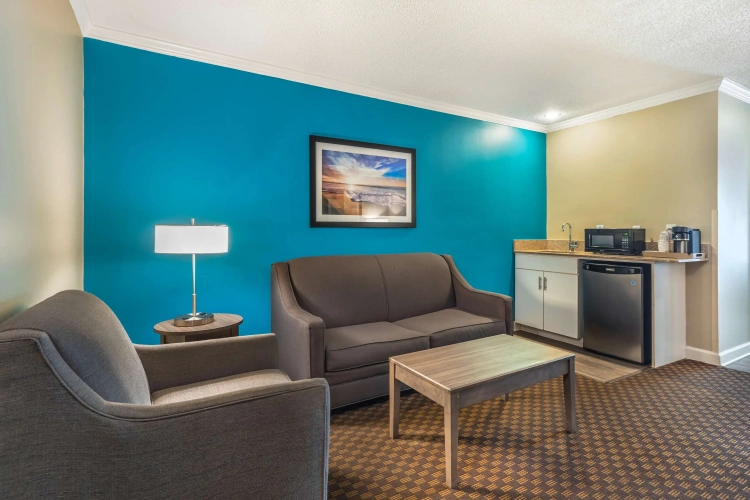 Quadruple Suite