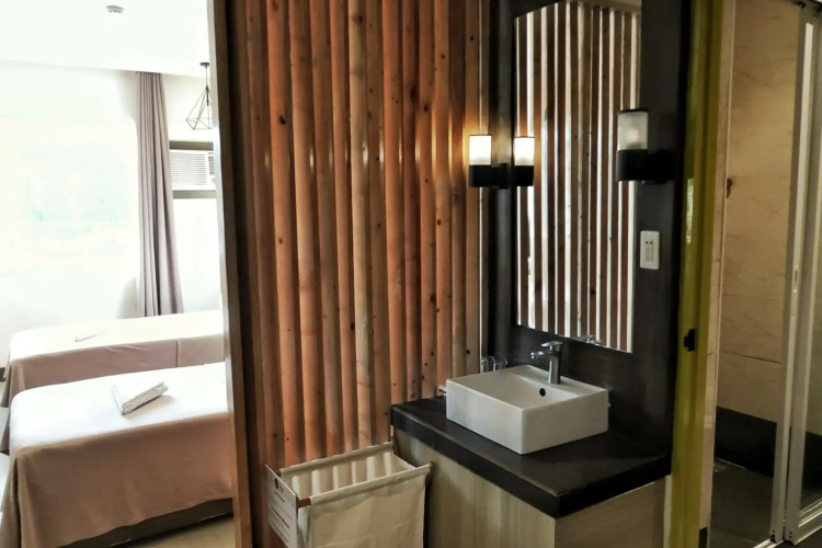 Leux Hotel