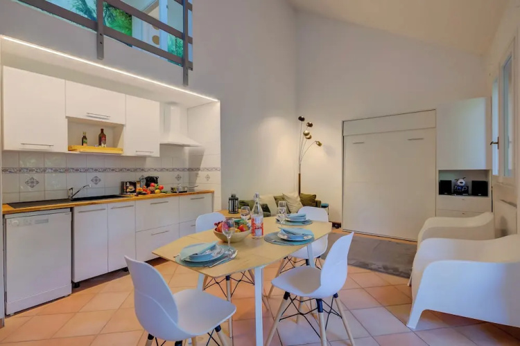 France Apartment
