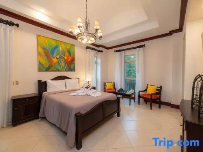 3 Bedrooms Apartment