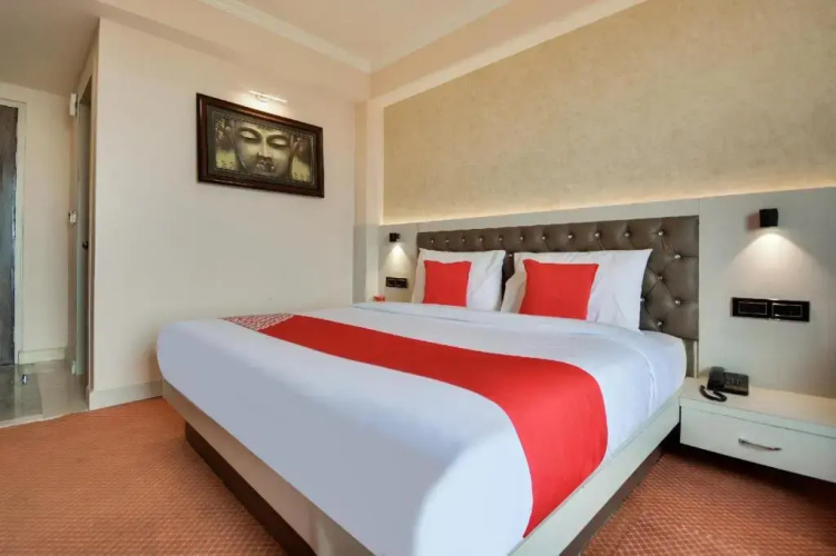 Hotel Aangan Regency by OYO Rooms