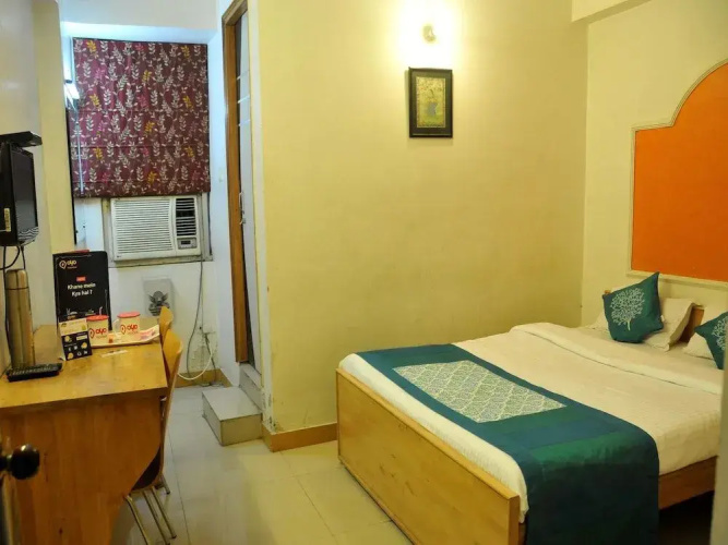OYO 3061 Hotel De Pintu