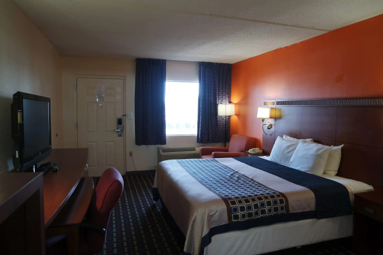 Howard Johnson by Wyndham Perry GA