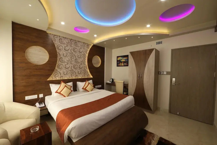 Aaccord Suites Inn