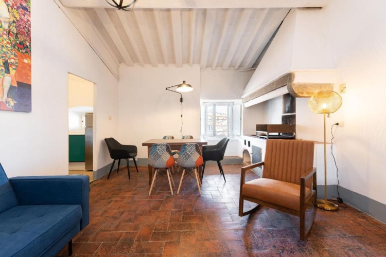 3 Bedrooms Apartment