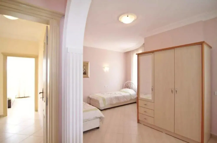 Villa with Majestic Views 1028