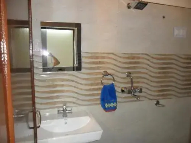 Raghav's Royal Residency