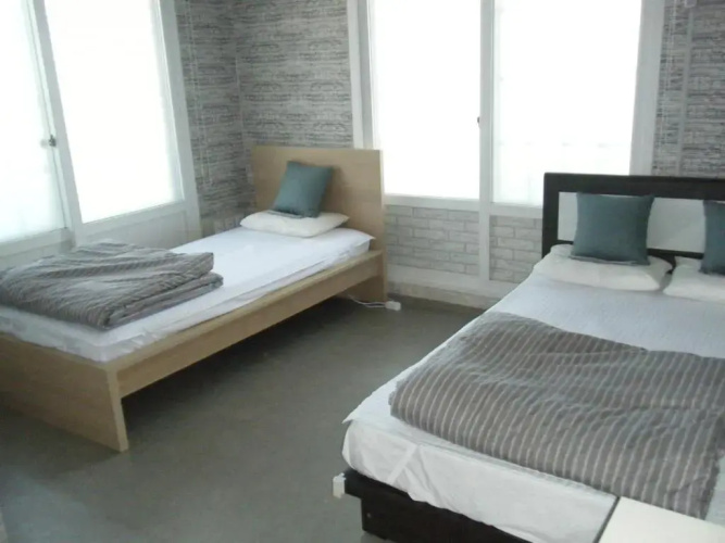 Blue Door Hostel Guesthouse