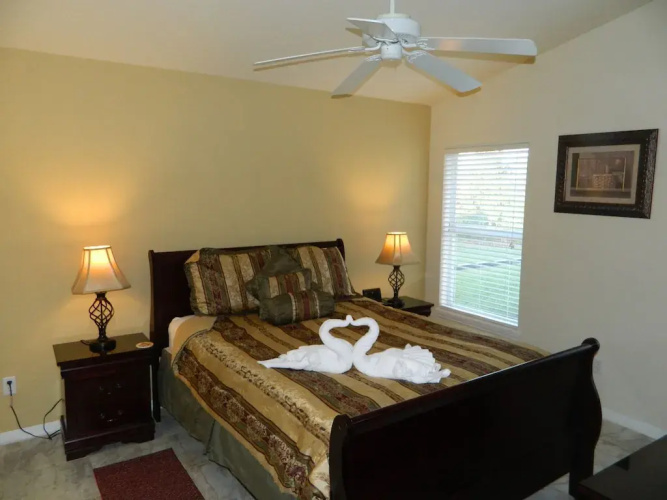 Private 5-bedroom Pool Villa, Clermont, US