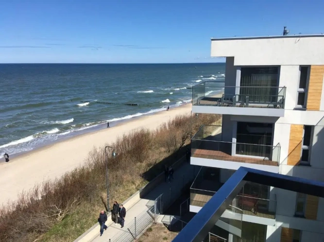 1 Bedroom Suite with partial sea view