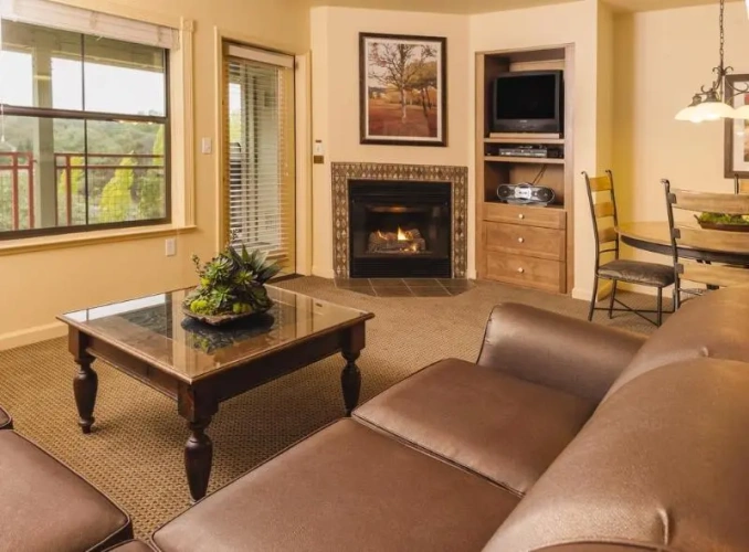2 Bedrooms Suite with balcony